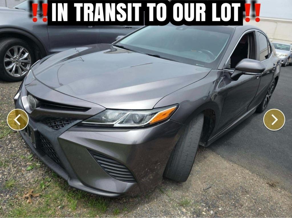 Toyota Camry SE 2018