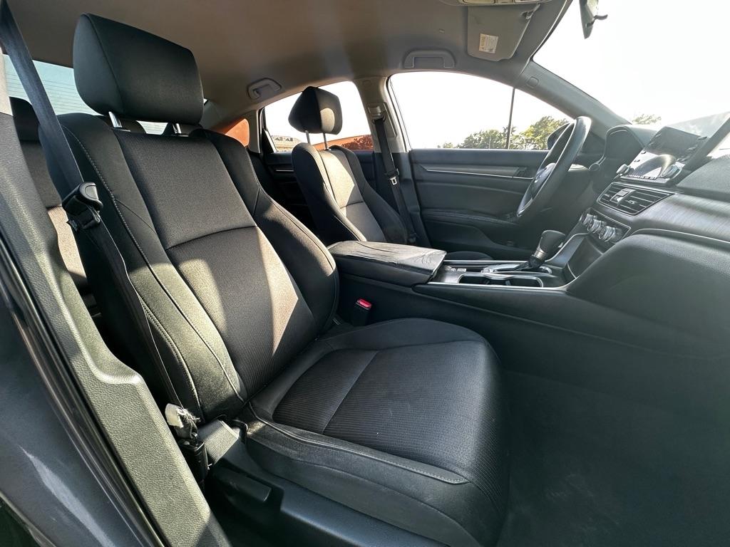 Honda Accord LX CVT 2018