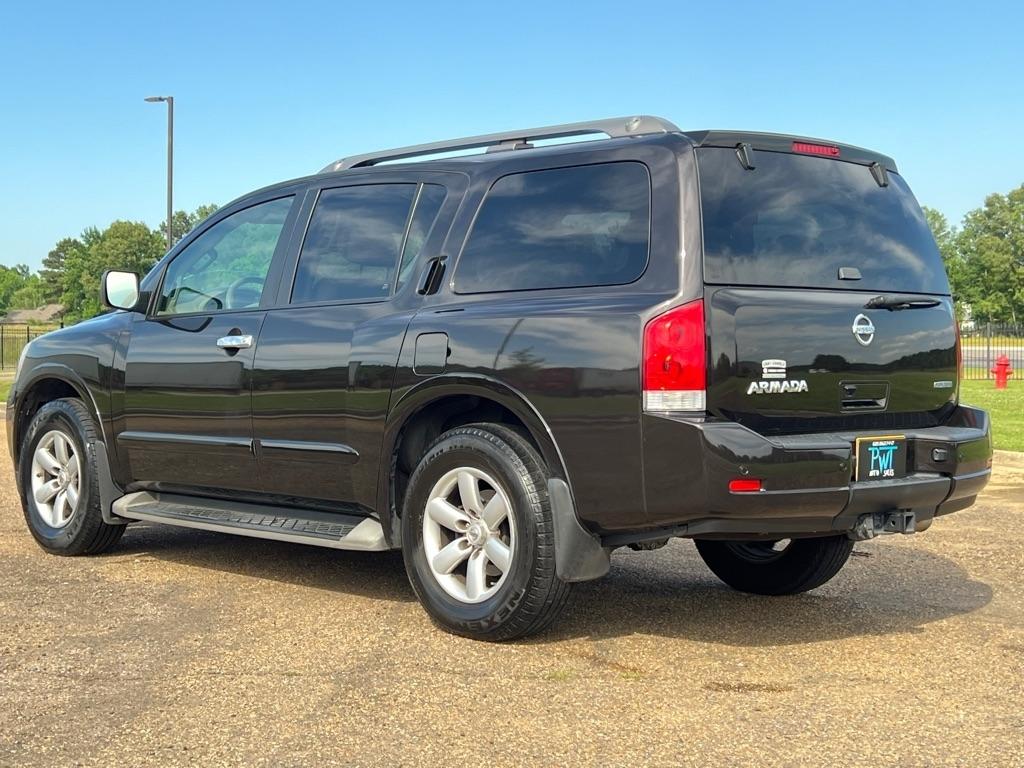 Nissan Armada SV 2WD 2015