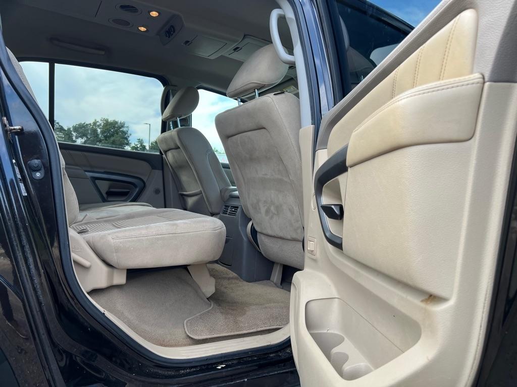 Nissan Armada SV 2WD 2015