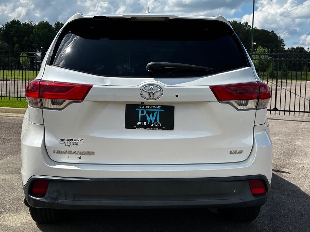 Toyota Highlander XLE 2017
