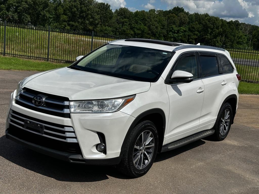 Toyota Highlander XLE 2017