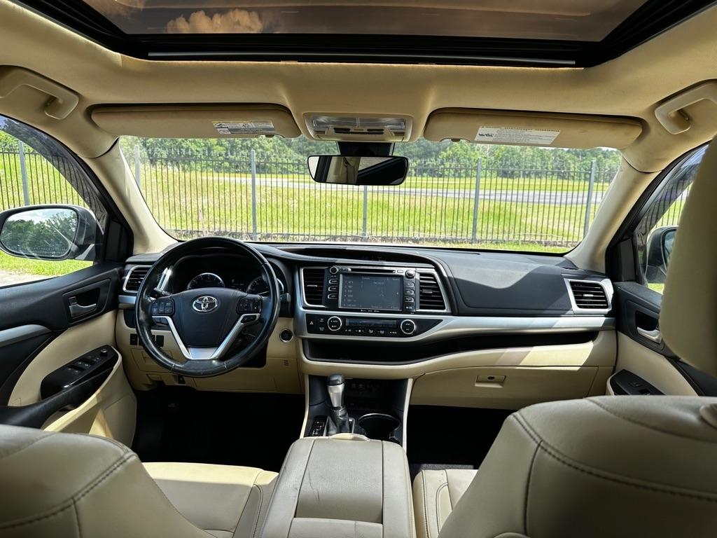 Toyota Highlander XLE 2017
