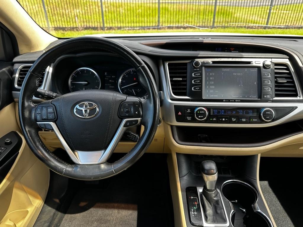 Toyota Highlander XLE 2017