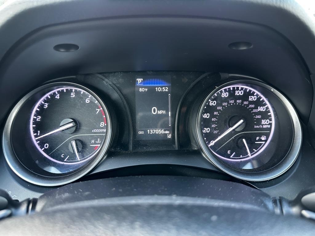 Toyota Camry SE 2021