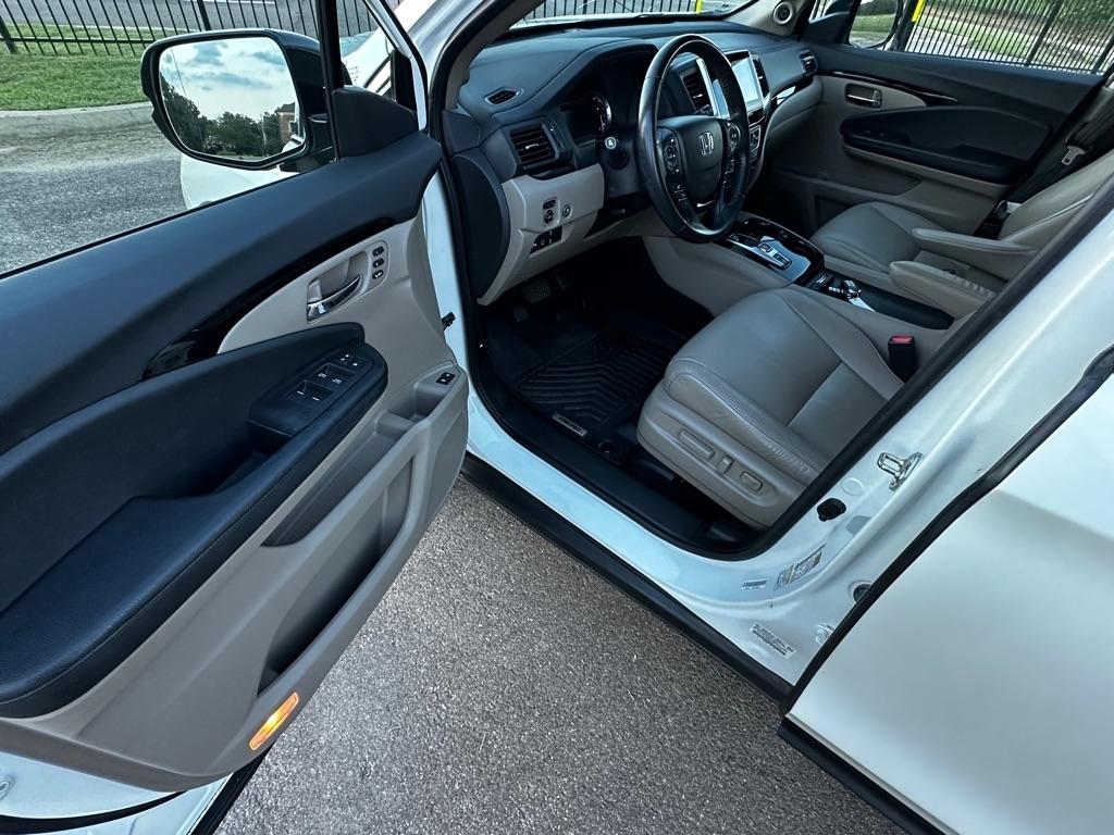 Honda Pilot Touring 2WD 2016