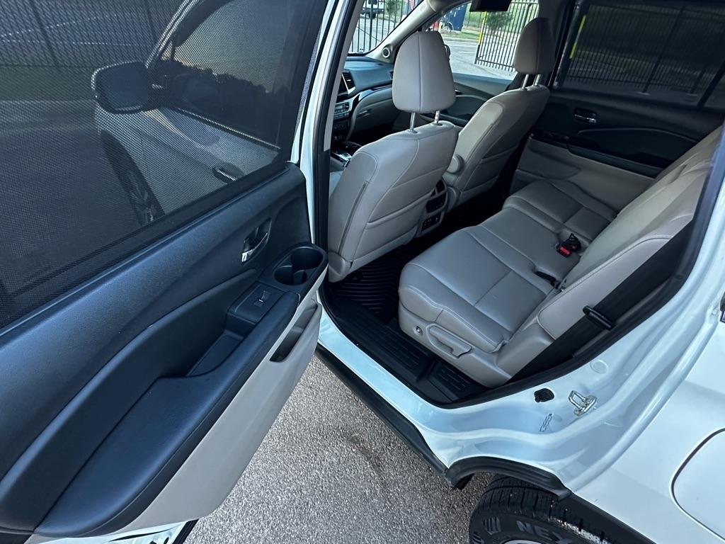 Honda Pilot Touring 2WD 2016