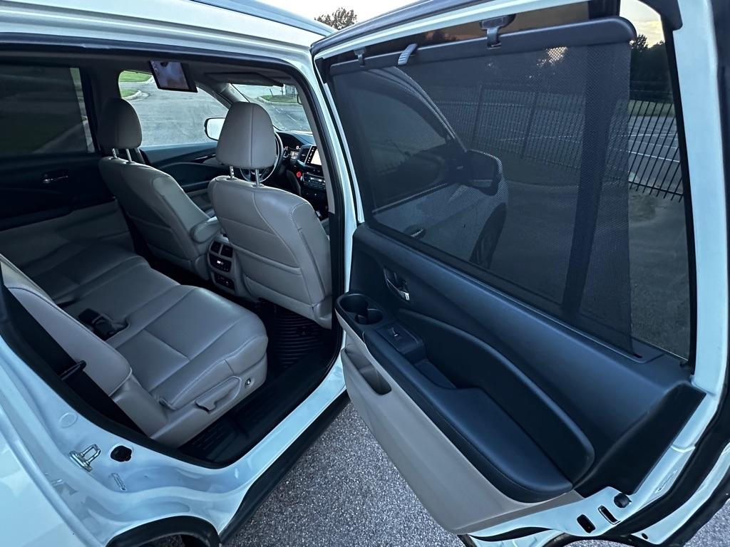 Honda Pilot Touring 2WD 2016