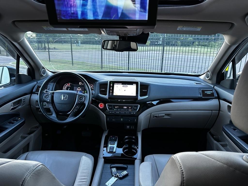 Honda Pilot Touring 2WD 2016