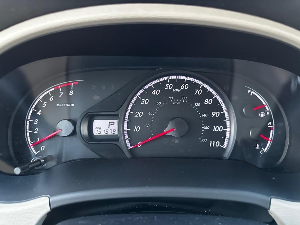 Toyota Sienna LE FWD 8-Passenger V6 2012