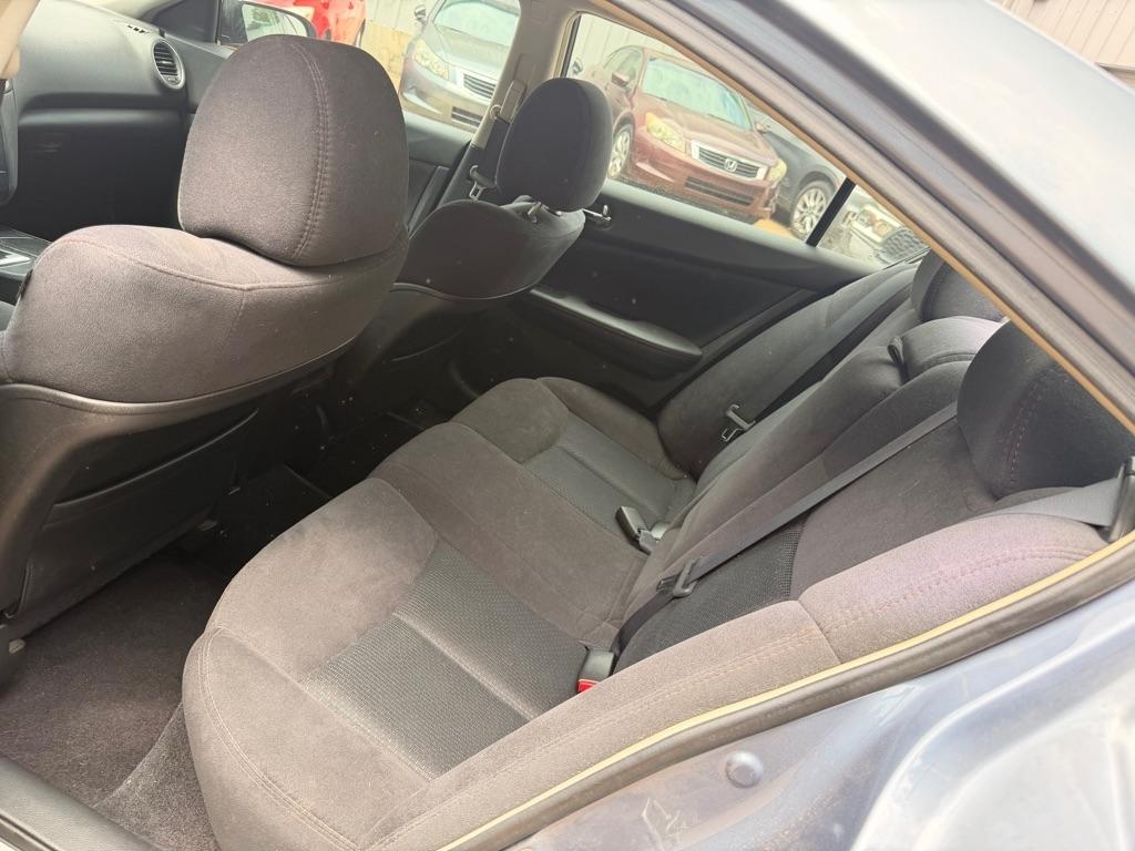 Nissan Maxima S 2012
