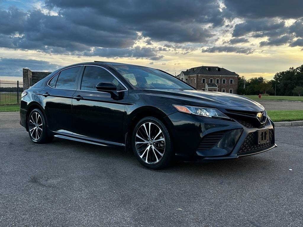 Toyota Camry SE 2018