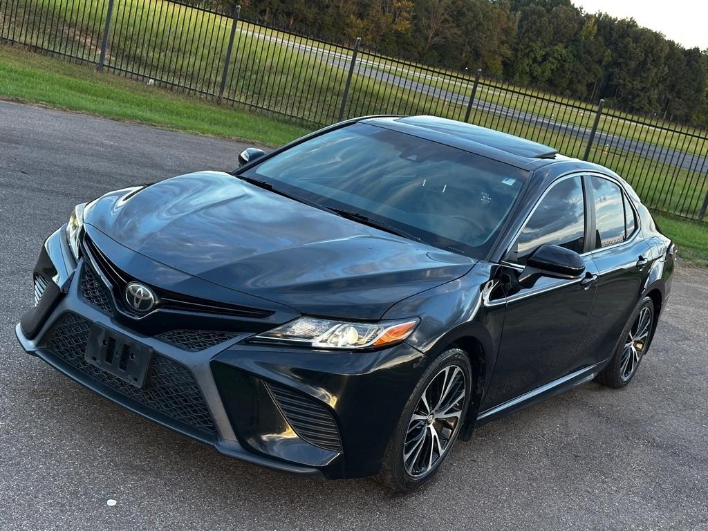 Toyota Camry SE 2018