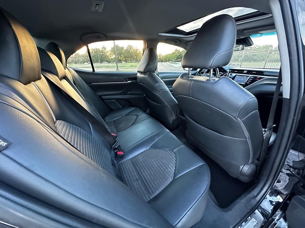 Toyota Camry SE 2018