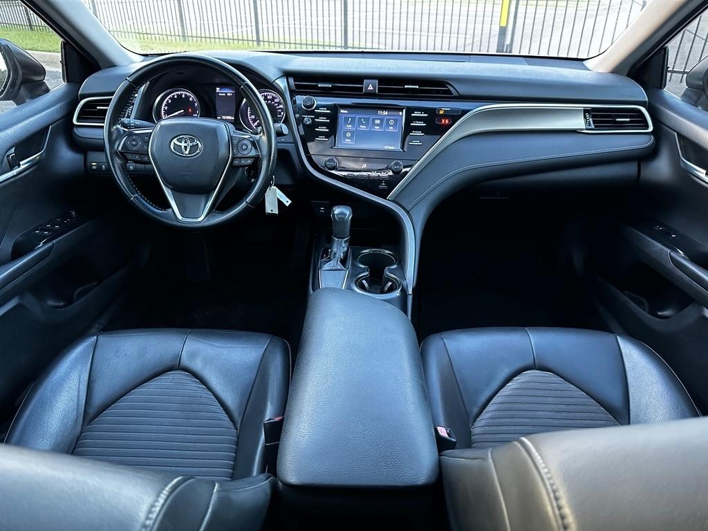 Toyota Camry SE 2018