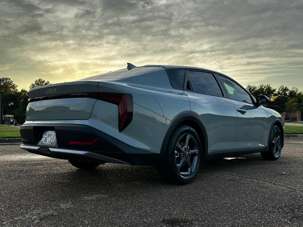 Kia K4 LXS 2026