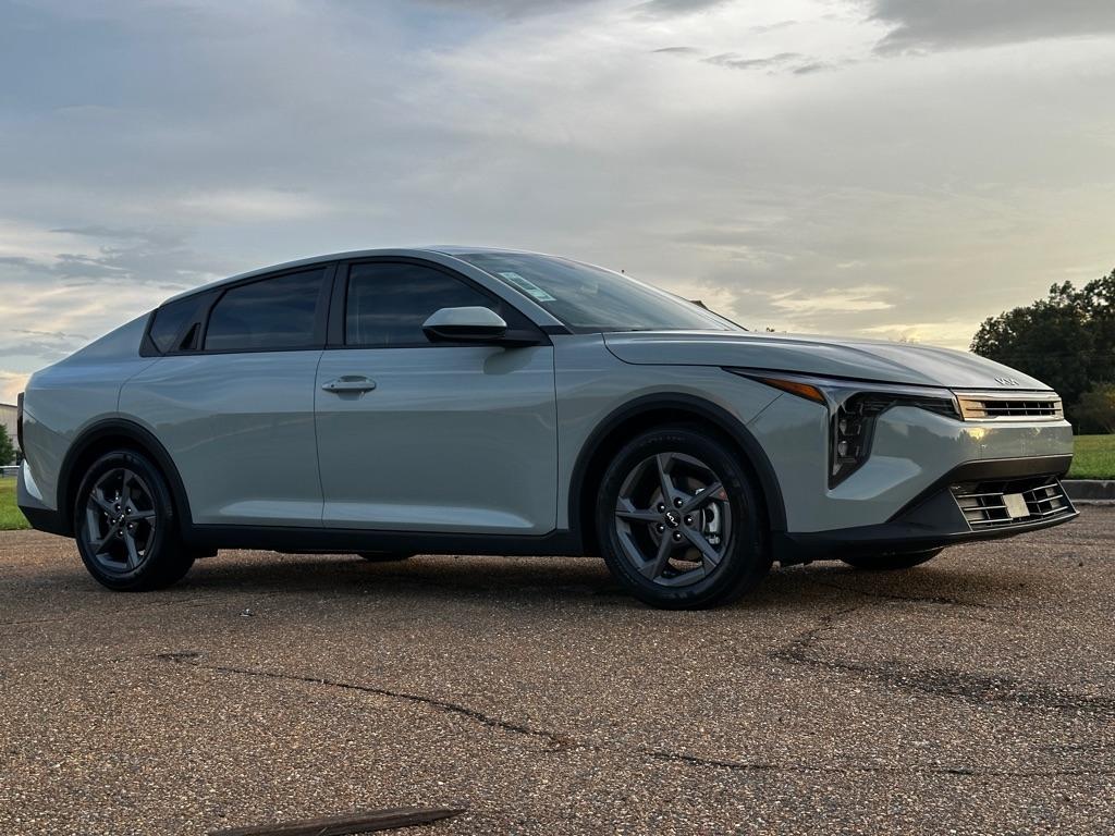 Kia K4 LXS 2026