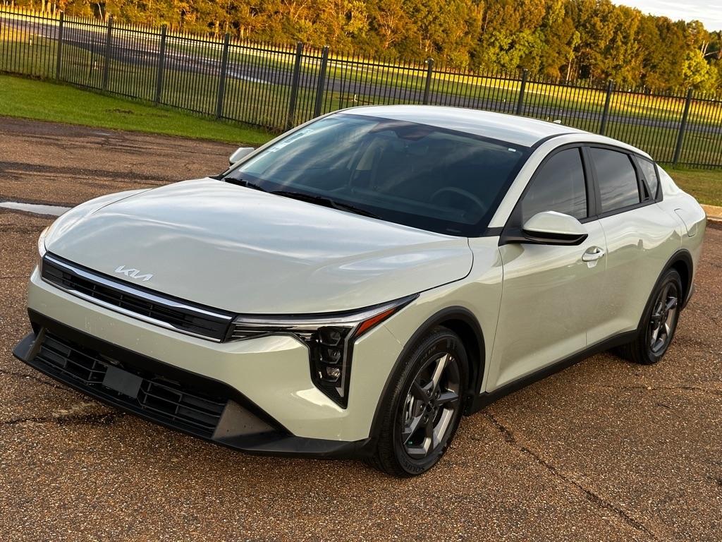 Kia K4 LXS 2026