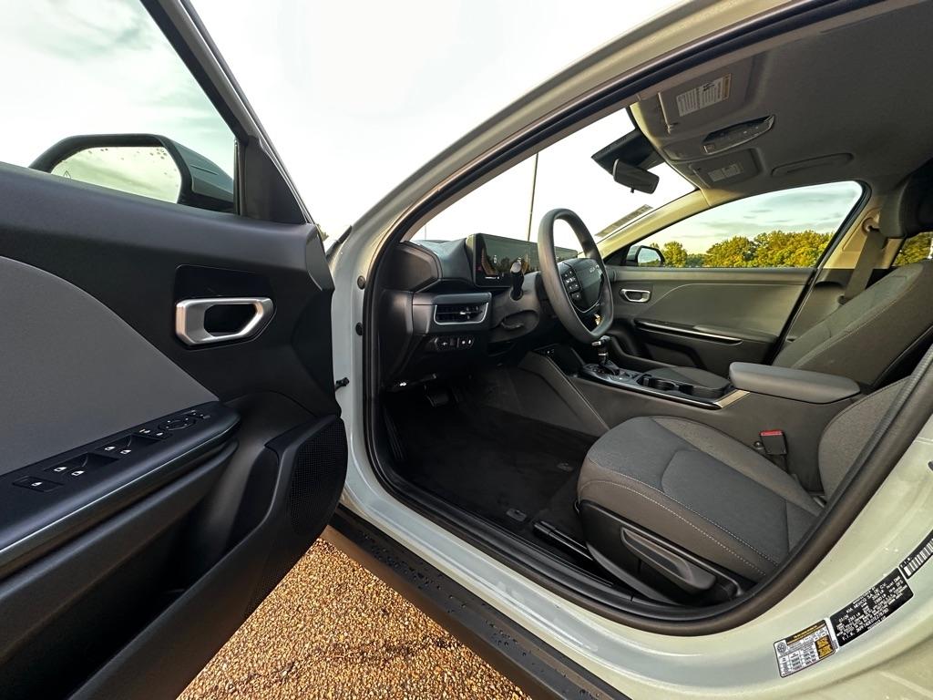 Kia K4 LXS 2026