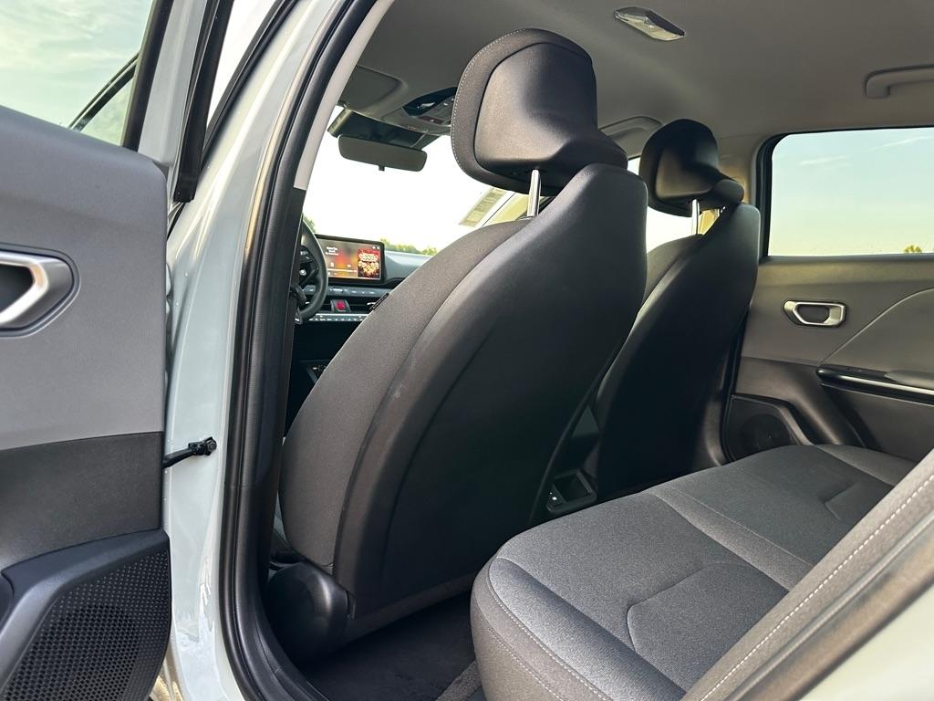 Kia K4 LXS 2026