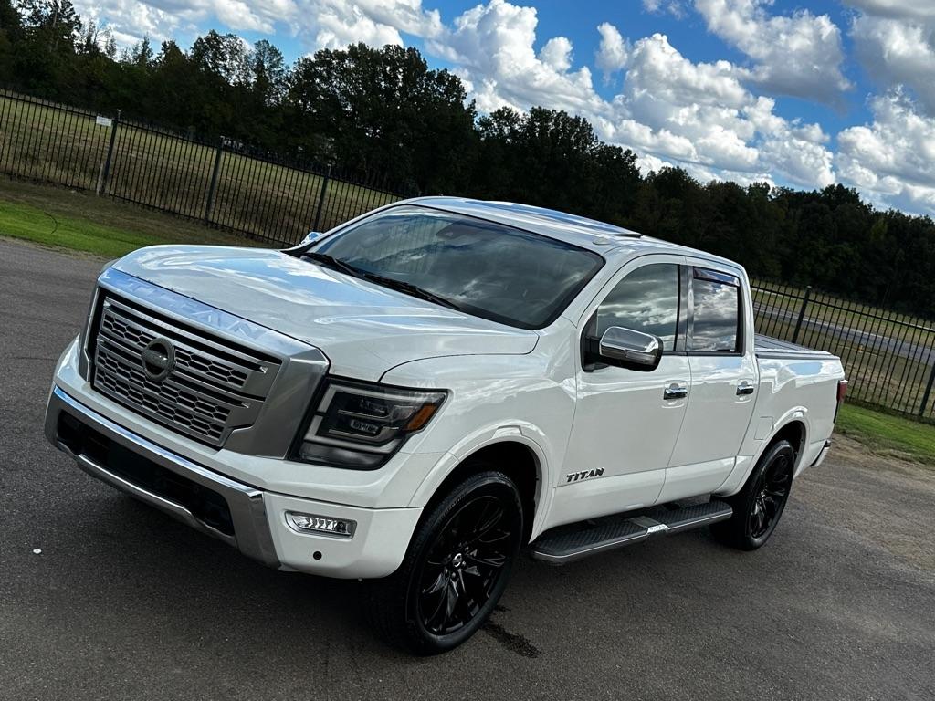 Nissan Titan Platinum Reserve Crew Cab 4WD 2021