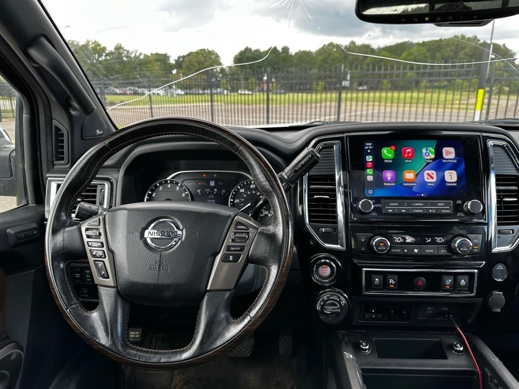 Nissan Titan Platinum Reserve Crew Cab 4WD 2021