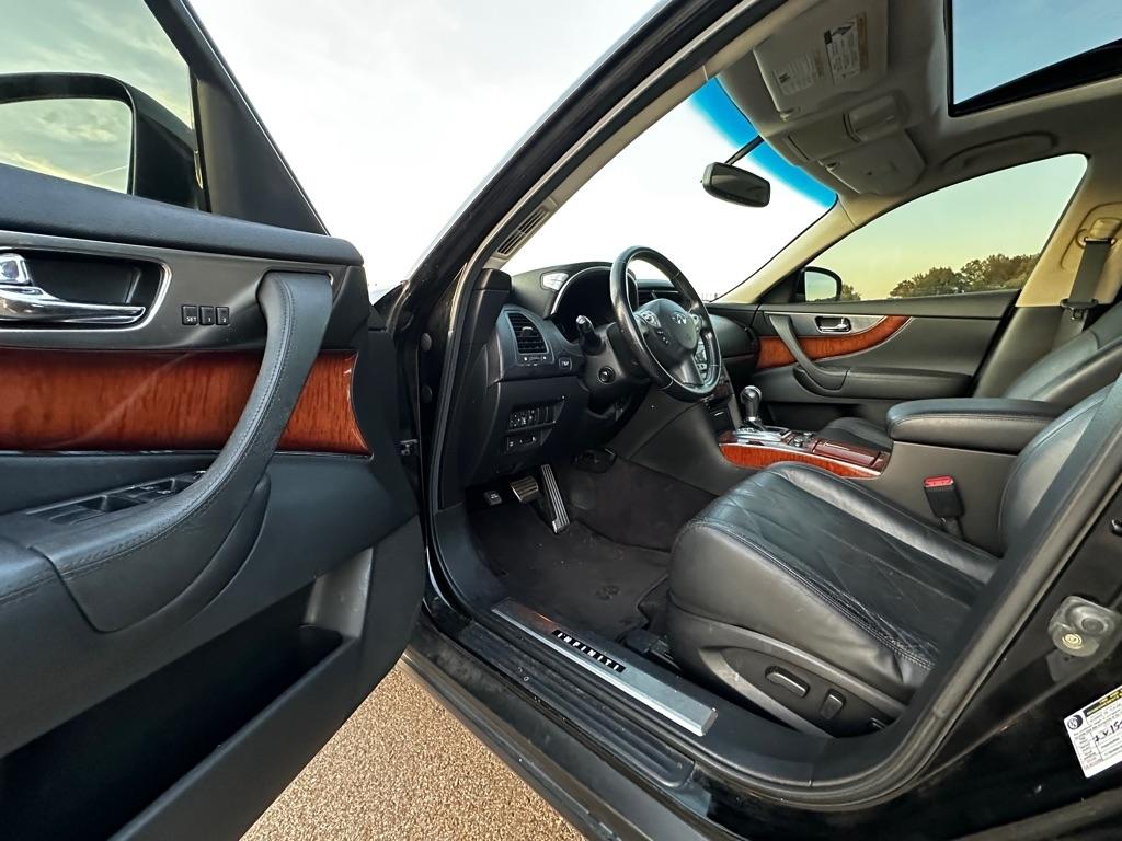 Infiniti FX FX35 2WD 2010