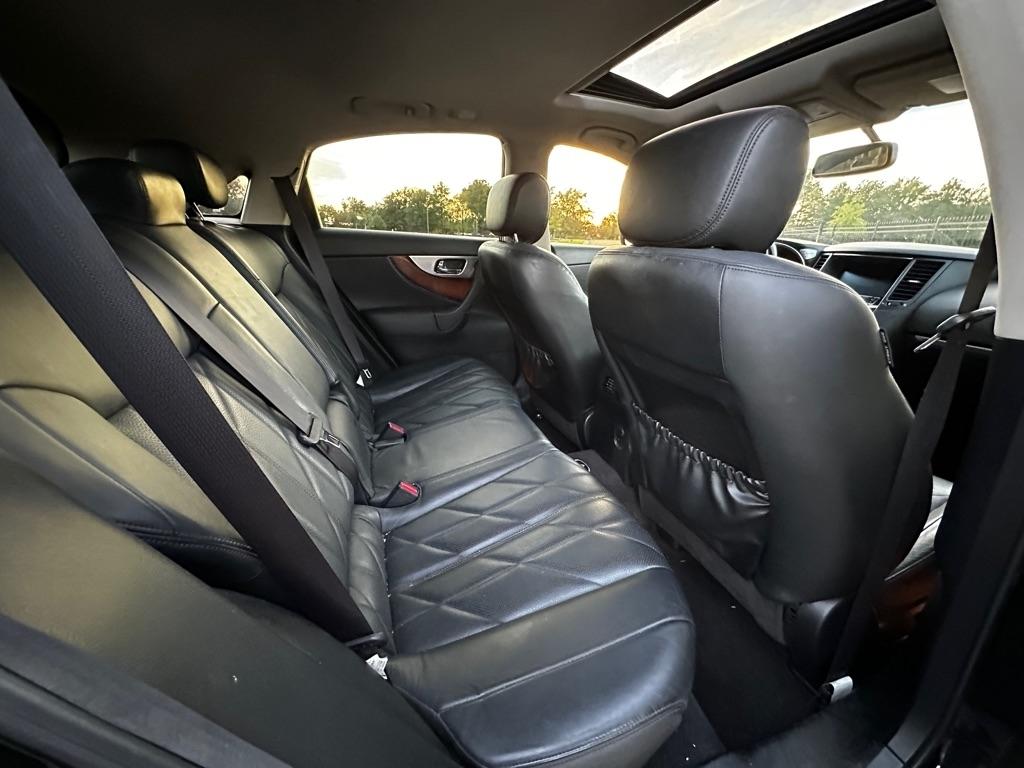Infiniti FX FX35 2WD 2010