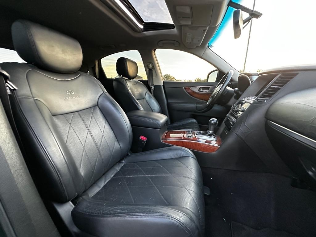 Infiniti FX FX35 2WD 2010