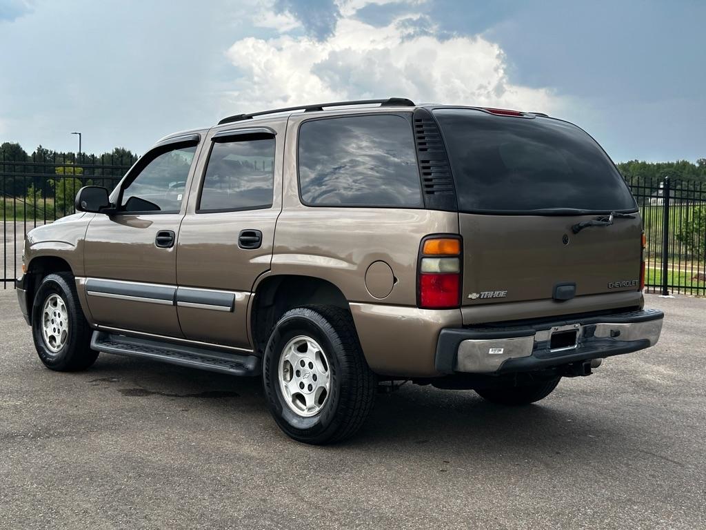 Chevrolet Tahoe 2WD 2004