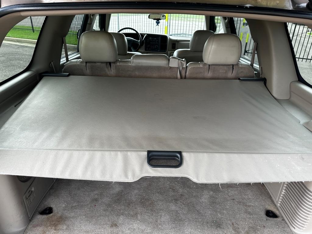 Chevrolet Tahoe 2WD 2004