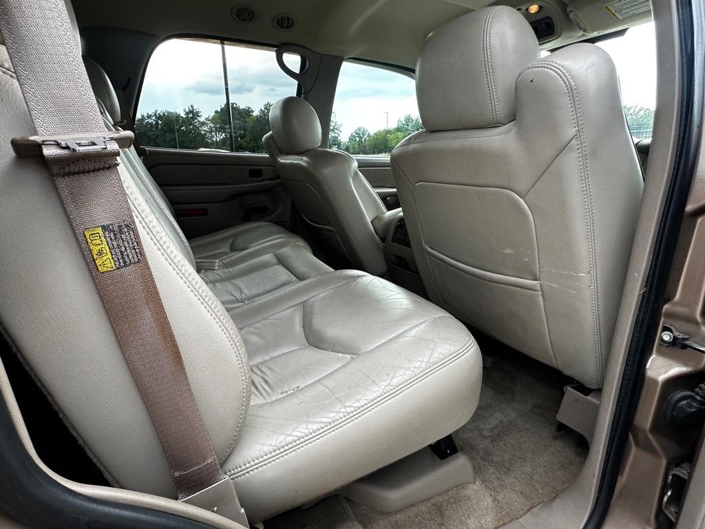 Chevrolet Tahoe 2WD 2004