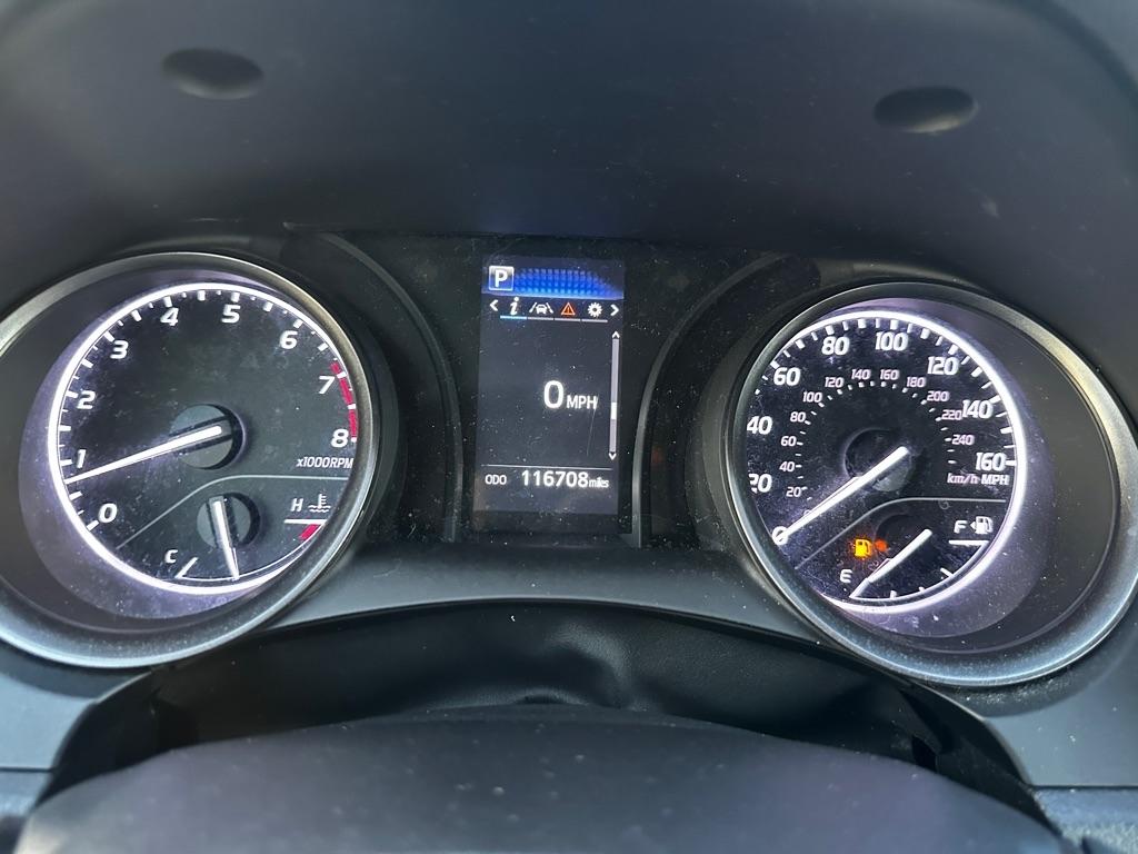 Toyota Camry SE 2022