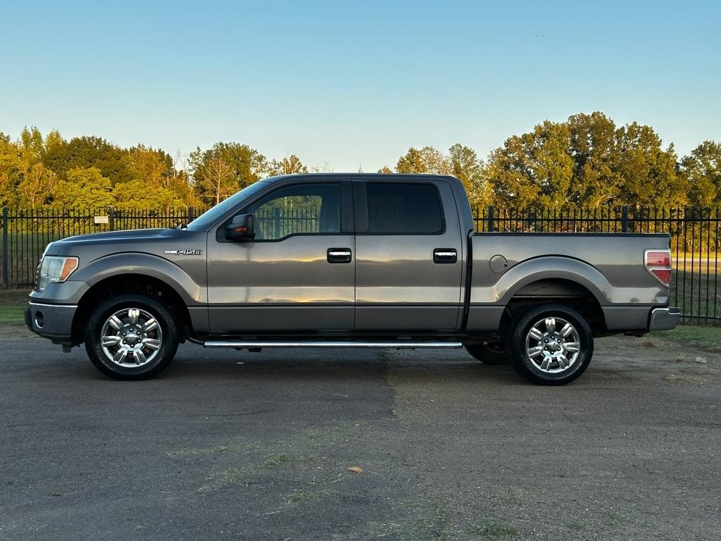 Ford F-150 XLT 2WD SuperCrew 5.5' Box 2011