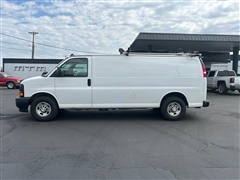 2017 Chevrolet Express  2017 Chevrolet Express