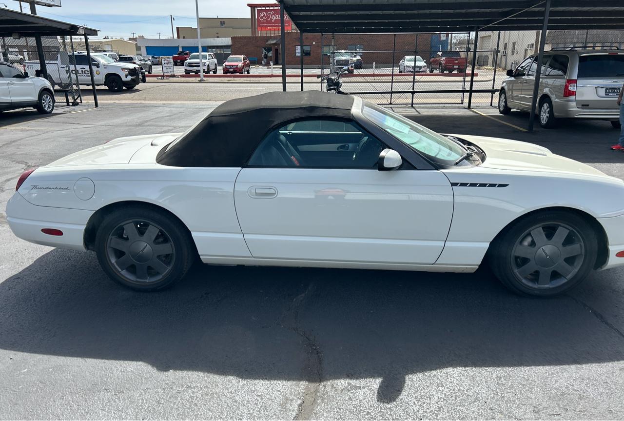 Ford Thunderbird Deluxe 2002