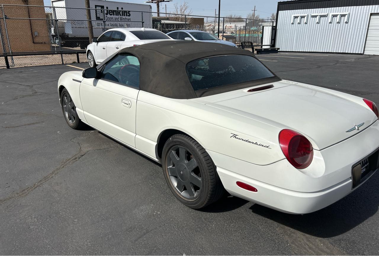 Ford Thunderbird Deluxe 2002