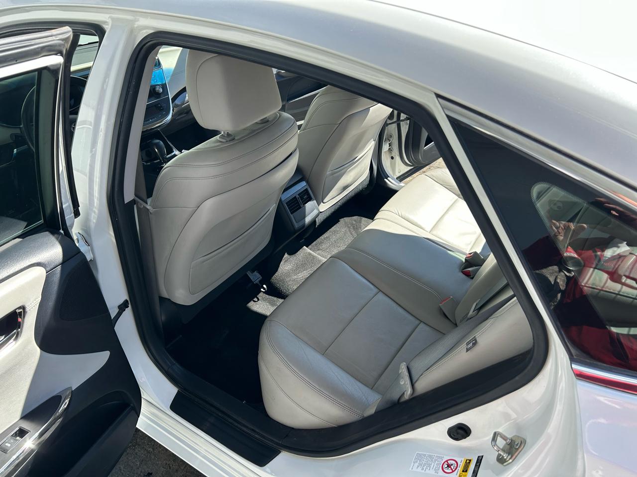 Toyota Avalon 4dr Sdn XLE Touring SE (Natl) 2015