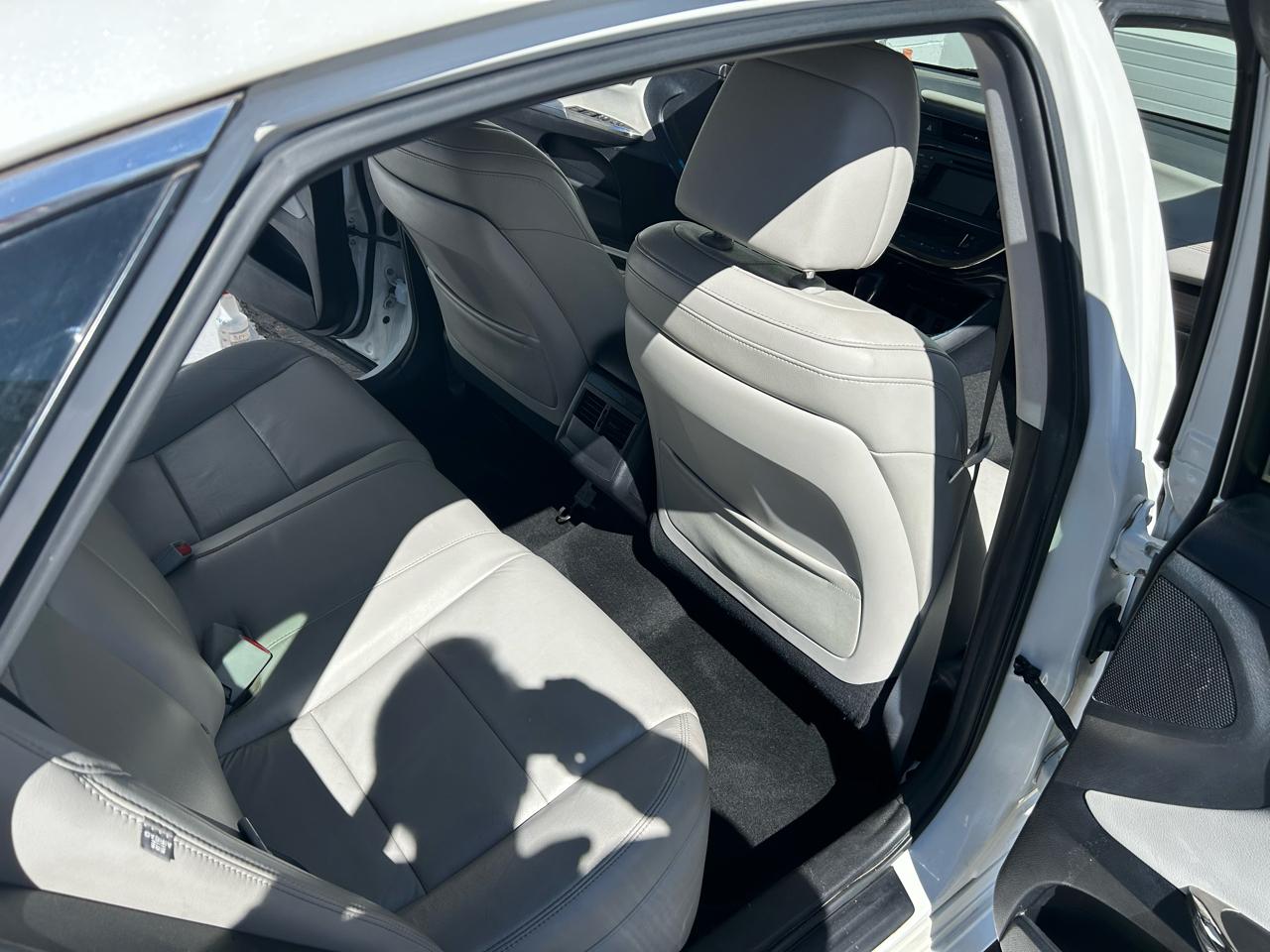 Toyota Avalon 4dr Sdn XLE Touring SE (Natl) 2015