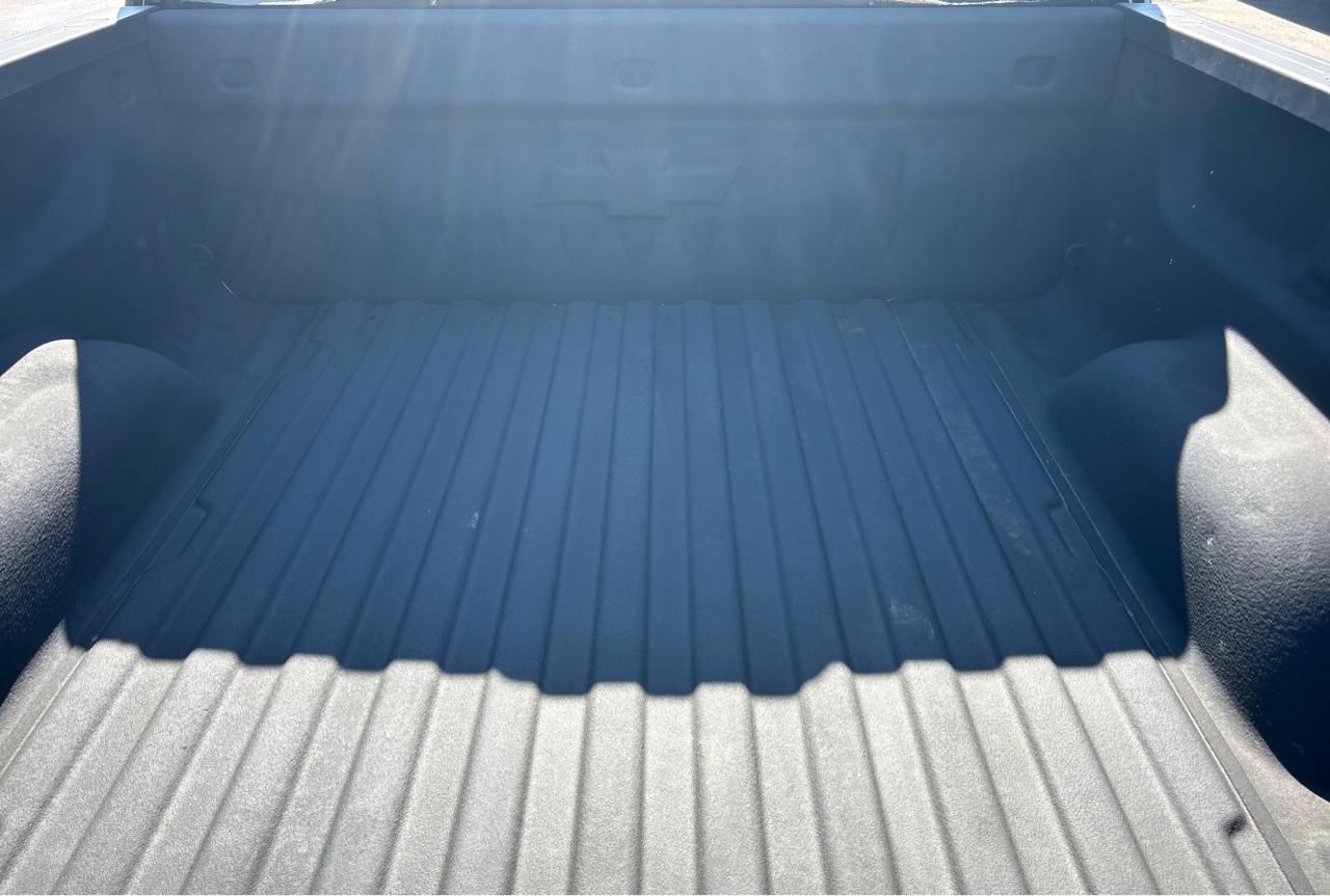 Chevrolet Silverado 1500 4WD Crew Cab 143.5" LTZ 2015