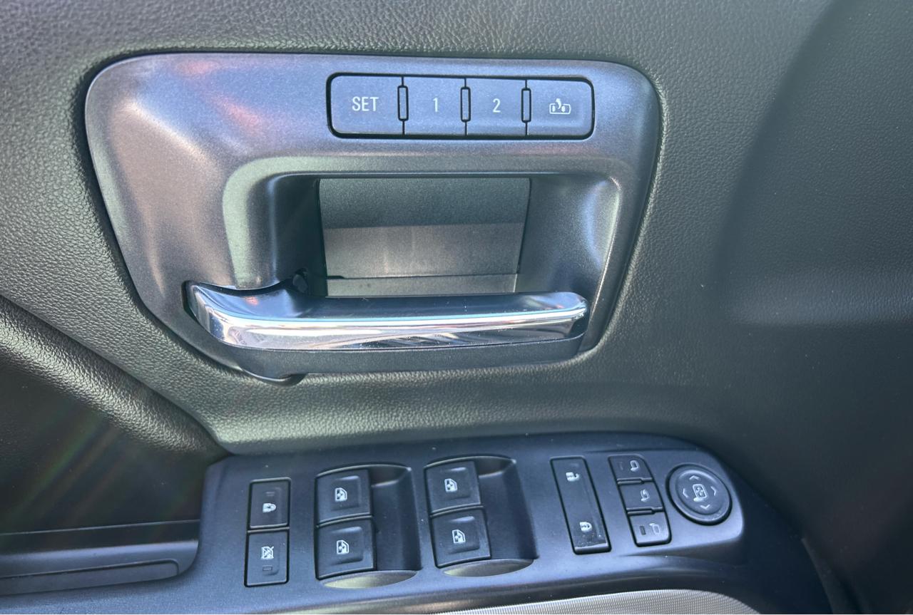 Chevrolet Silverado 1500 4WD Crew Cab 143.5" LTZ 2015