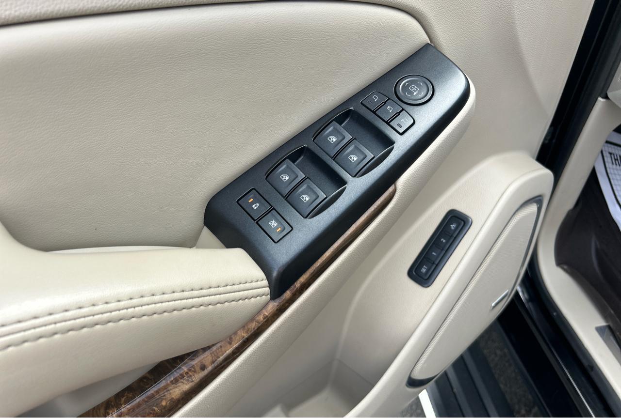 GMC Yukon Denali 4WD 2016