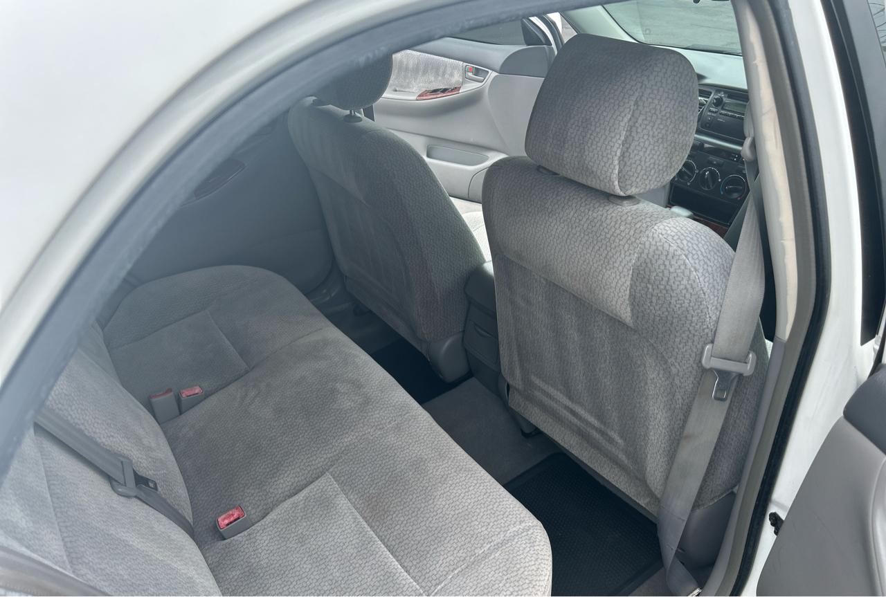 Toyota Corolla 4dr Sdn Auto LE (Natl) 2003