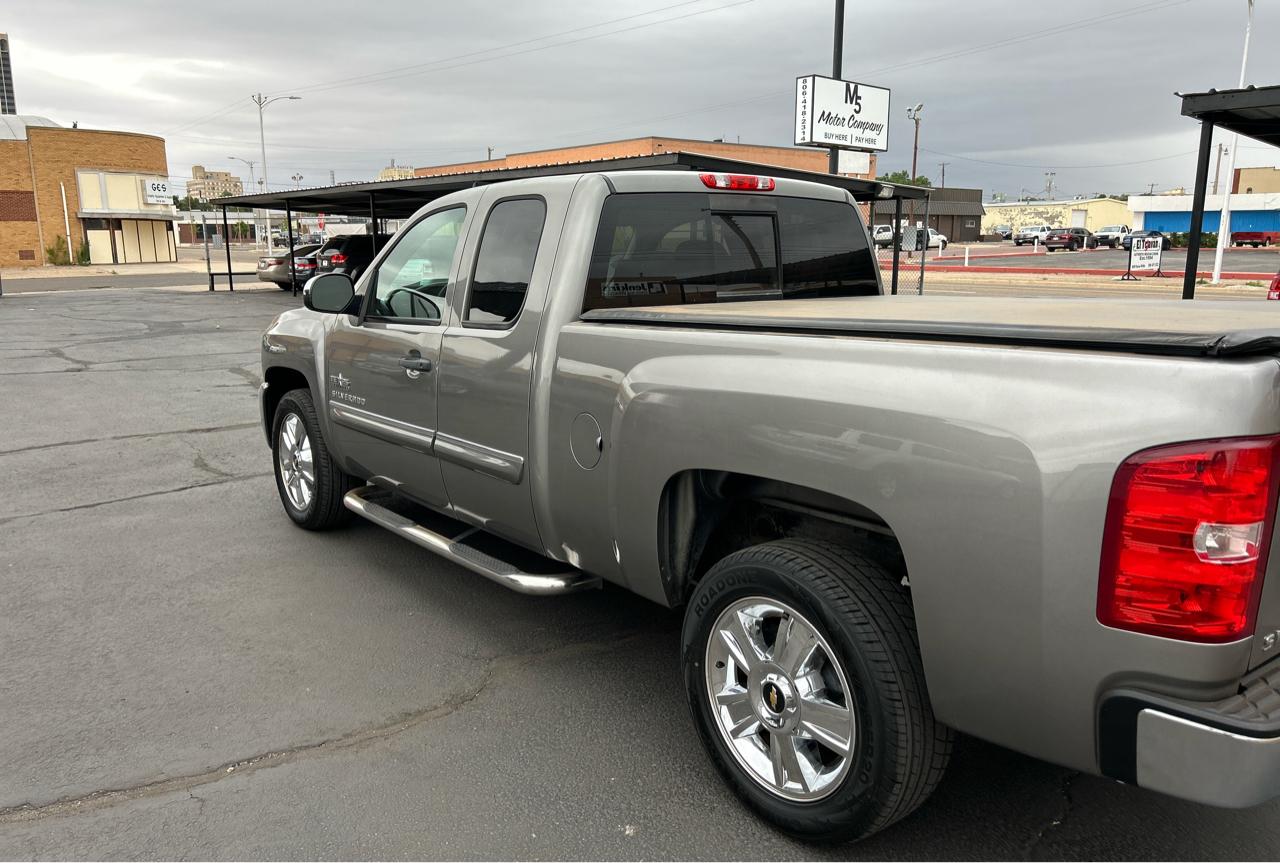 Chevrolet Silverado 1500 2WD Ext Cab 143.5" LT 2013