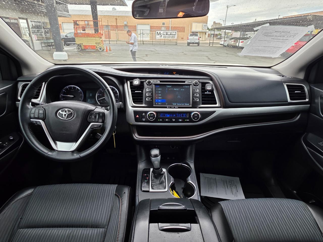 Toyota Highlander LE AWD V6 2016