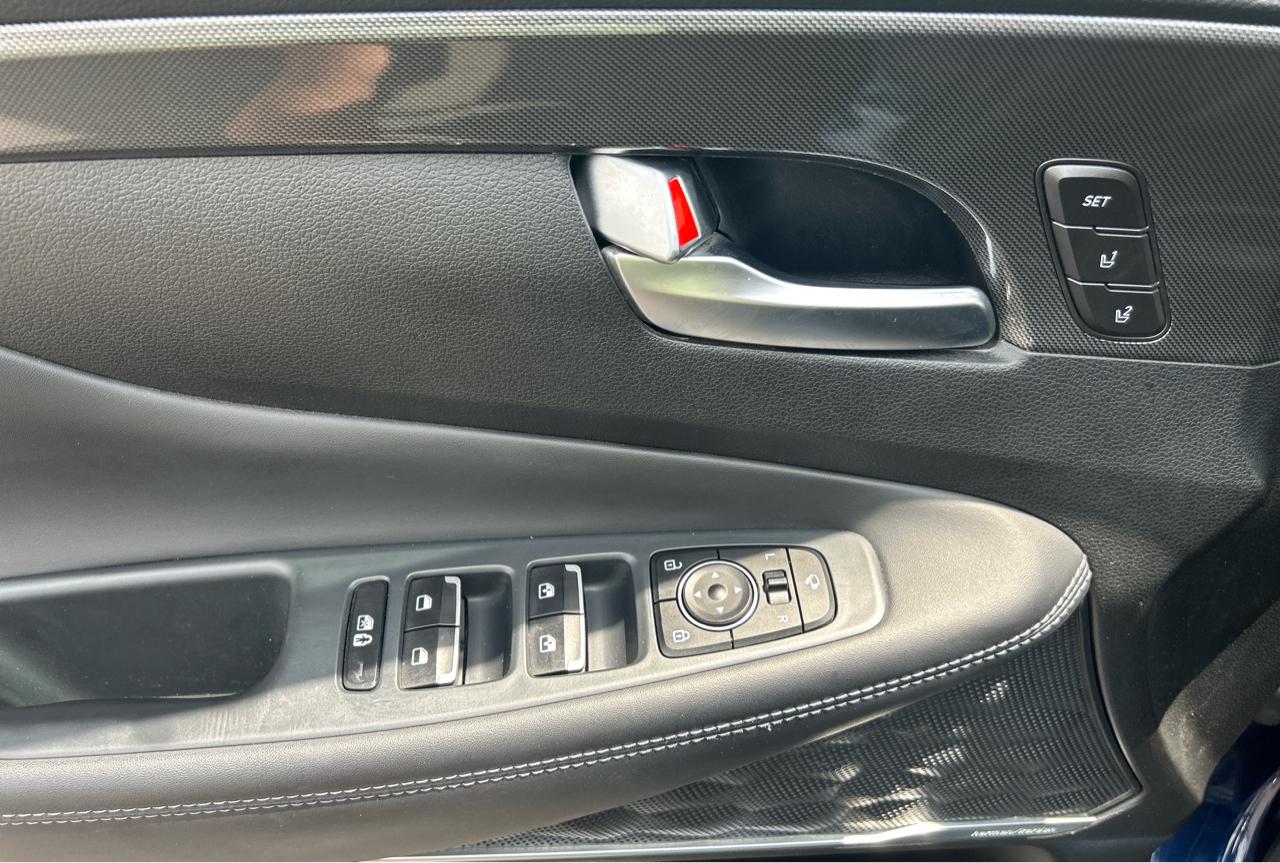 Hyundai Santa Fe Limited 2022