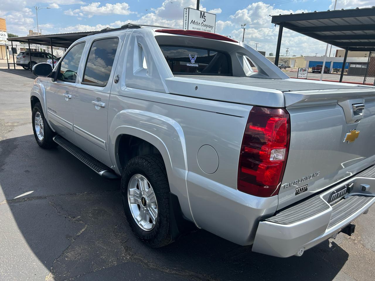 Chevrolet Avalanche LT 4WD 2013
