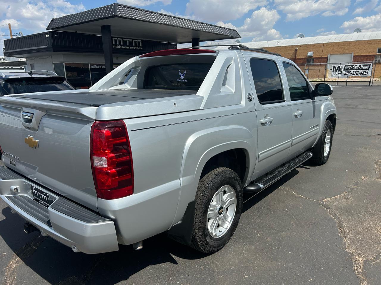 Chevrolet Avalanche LT 4WD 2013