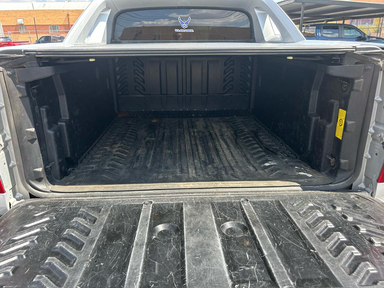 Chevrolet Avalanche LT 4WD 2013