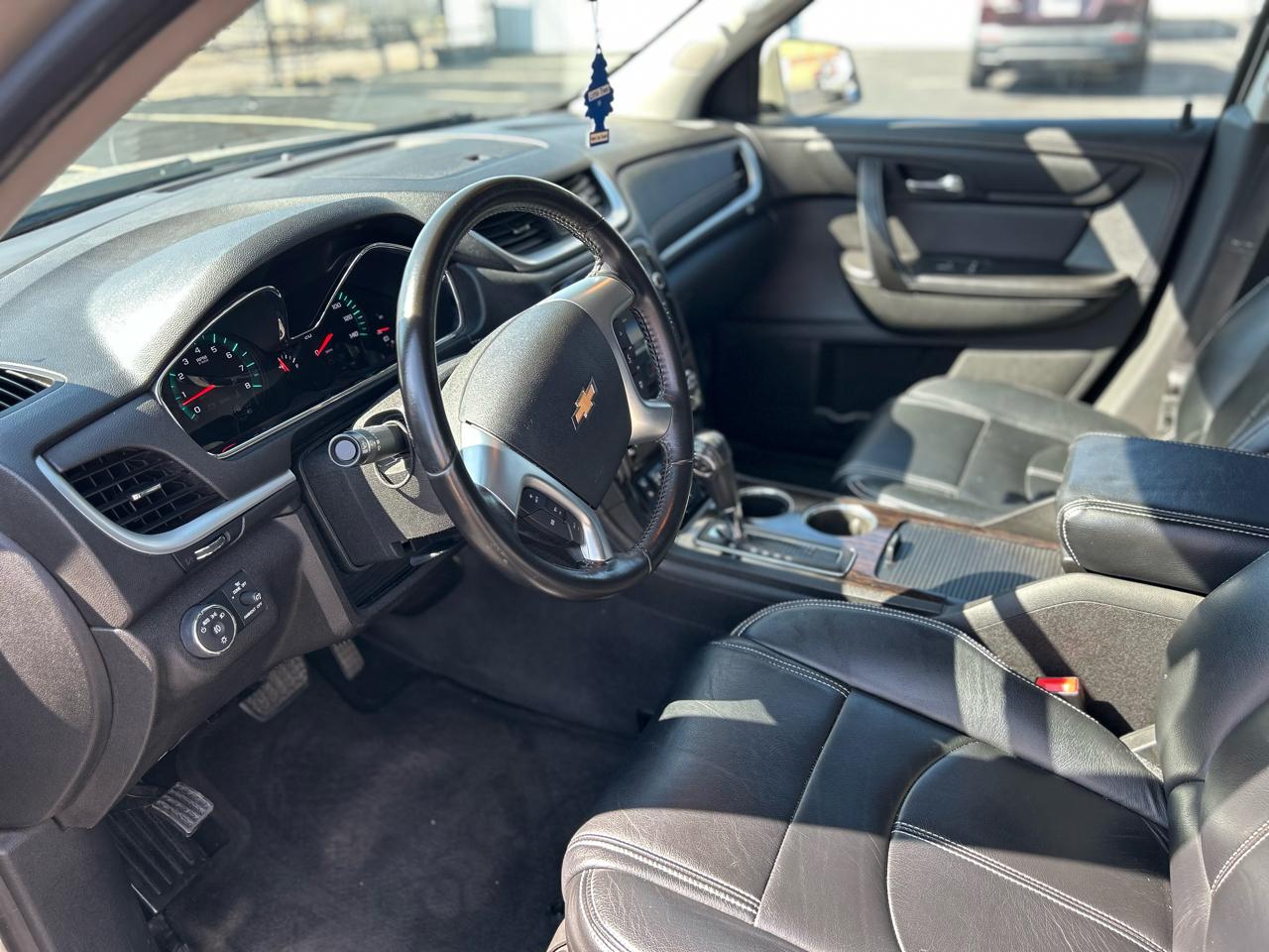Chevrolet Traverse 1LT FWD 2015